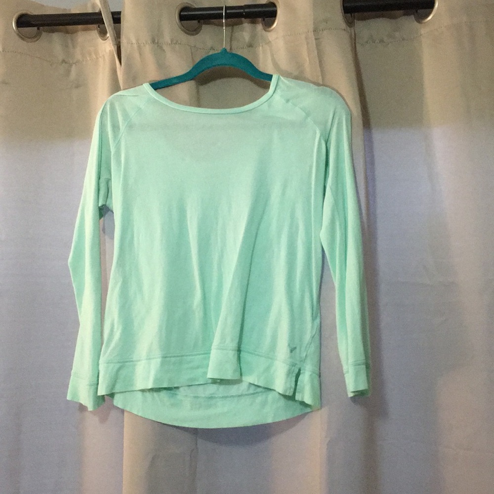 Aerie long sleeve shirt